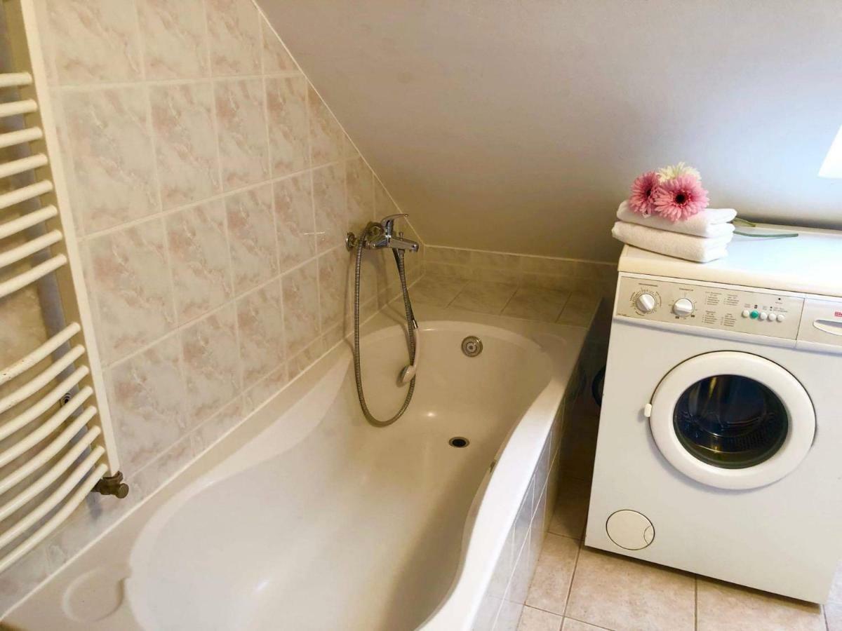 Rege Apartman อัลโชเอิร์ช ภายนอก รูปภาพ